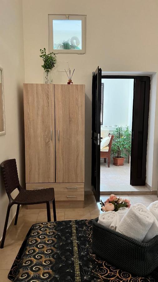Faro'S Room บารี ภายนอก รูปภาพ