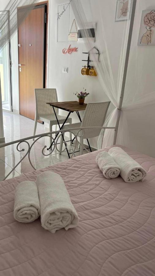 Faro'S Room บารี ภายนอก รูปภาพ
