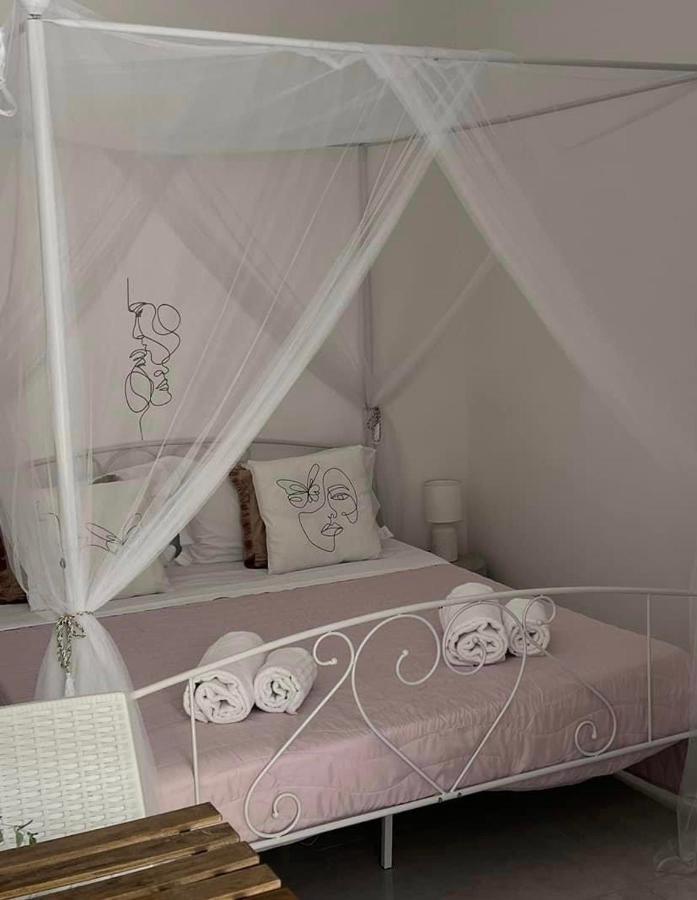 Faro'S Room บารี ภายนอก รูปภาพ